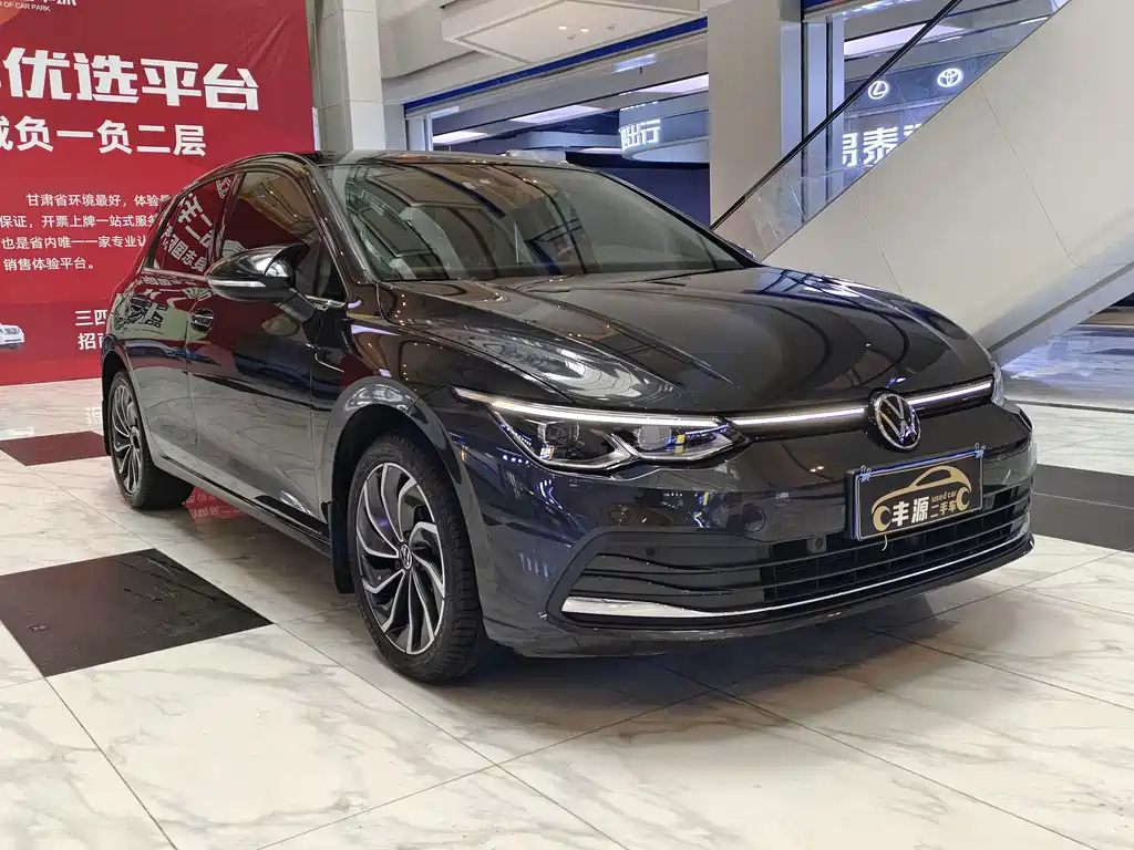 Golf 2023 facelift 280TSI DSG Pro купить на сайте DeffCars