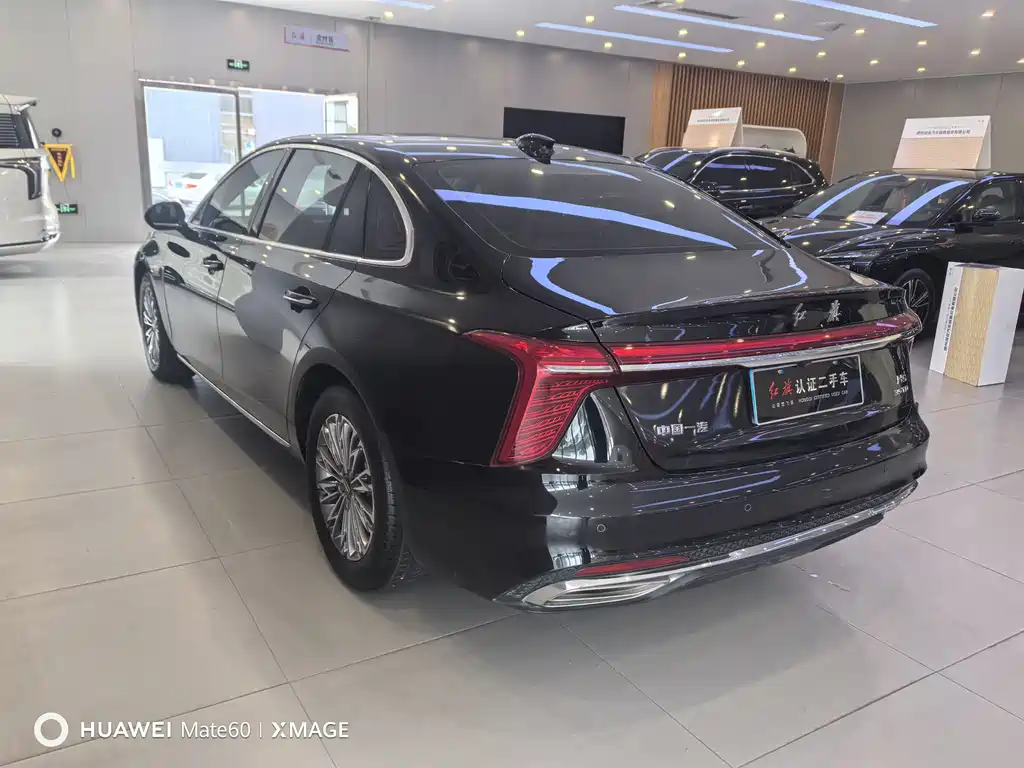 Hongqi H5 2024 1.5T DCT Zhilian Qiyun Edition купить на сайте DeffCars