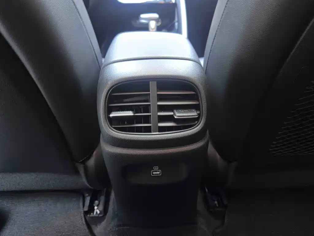 Elantra 2022 1.5L CVT LUX Premium Edition купить на сайте DeffCars