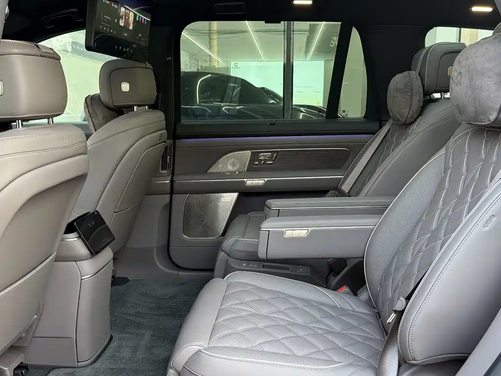 NIO ES8 2026 Six-seater Executive Deluxe Edition купить на сайте DeffCars