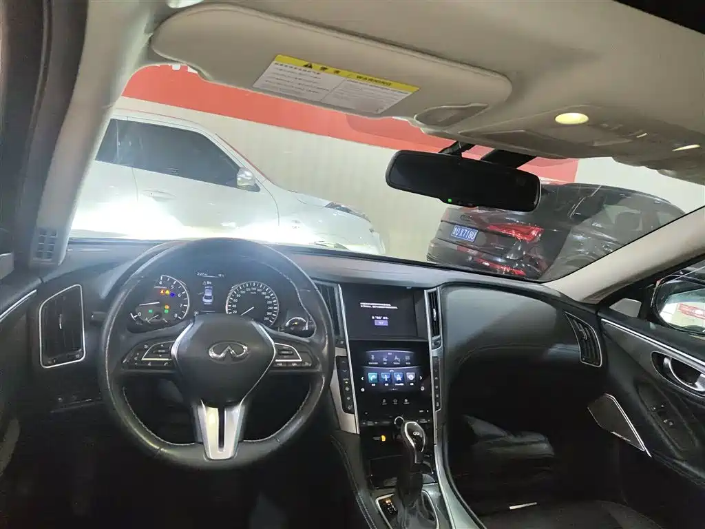 Infiniti Q50L 2018 2.0T Premium Edition National V купить на сайте DeffCars