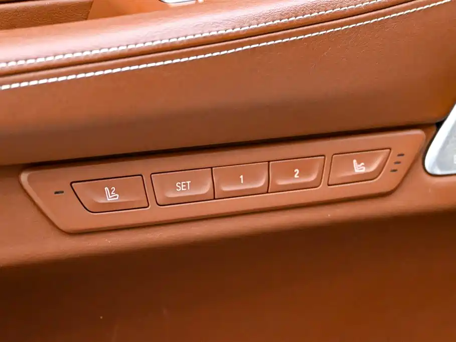 BMW 7 Series 2018 740Li xDrive Exclusive M Sports Package купить на сайте DeffCars