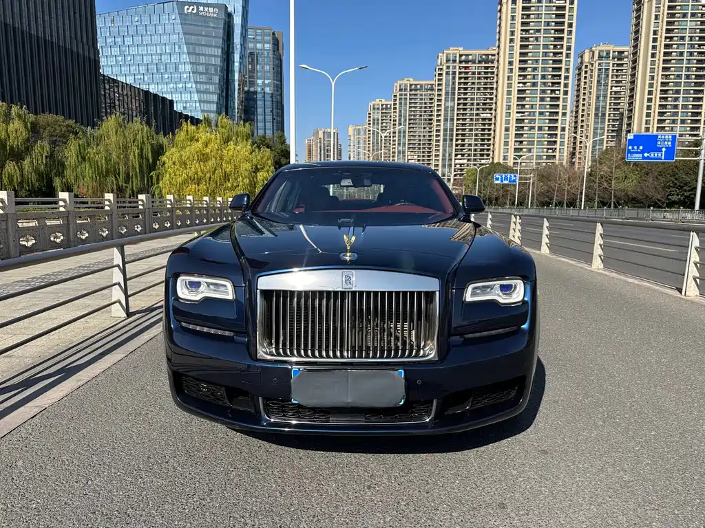 Ghost 2018 6.6T long wheelbase version купить на сайте DeffCars