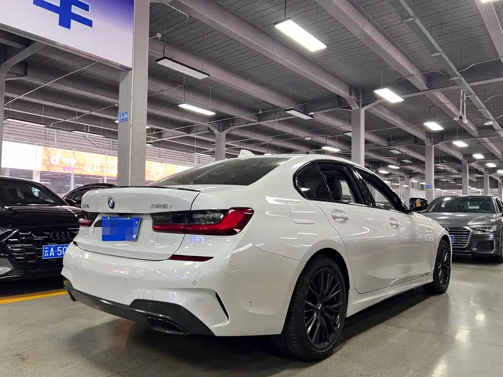 BMW 3 Series 2021 325i M Sports Night Package купить на сайте DeffCars