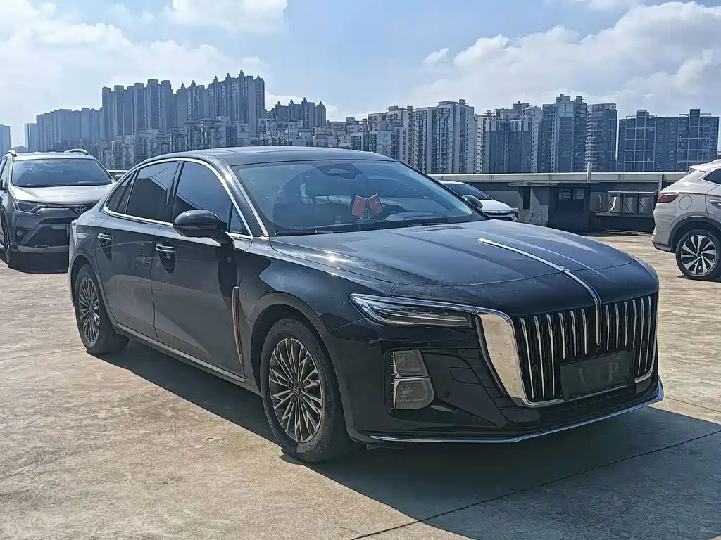 Hongqi H5 2023 2.0T Automatic Zhilianqichang Edition купить на сайте DeffCars