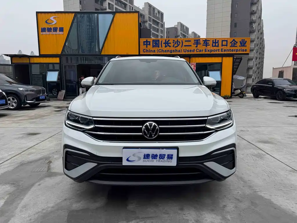 Tiguan L 2023 280TSI automatic two-wheel drive Chaochuang limited edition купить на сайте DeffCars