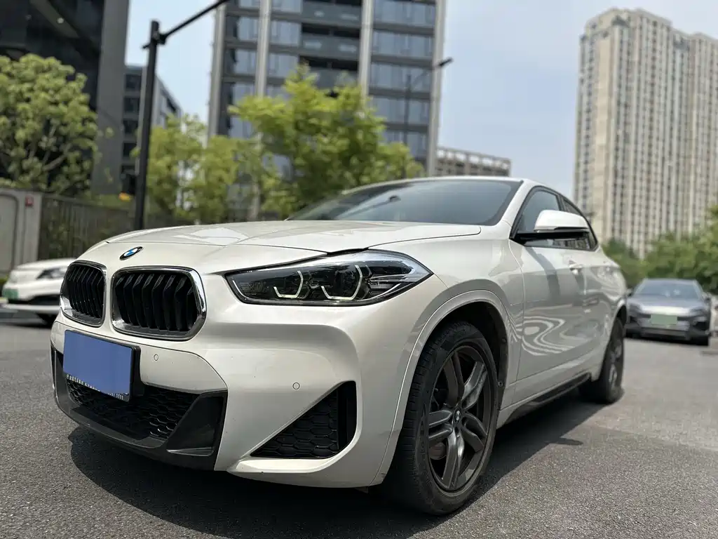 BMW X2 2021 facelift sDrive25i M sports package купить на сайте DeffCars