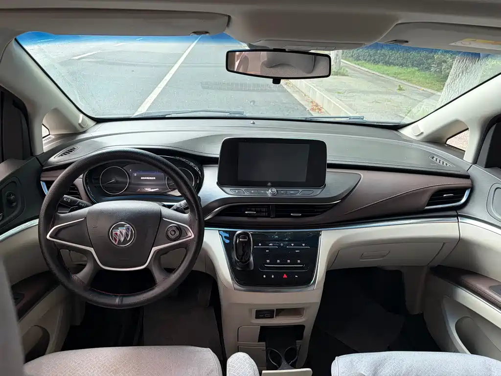 Buick GL8 2022 Land Business Class 652T Comfort купить на сайте DeffCars