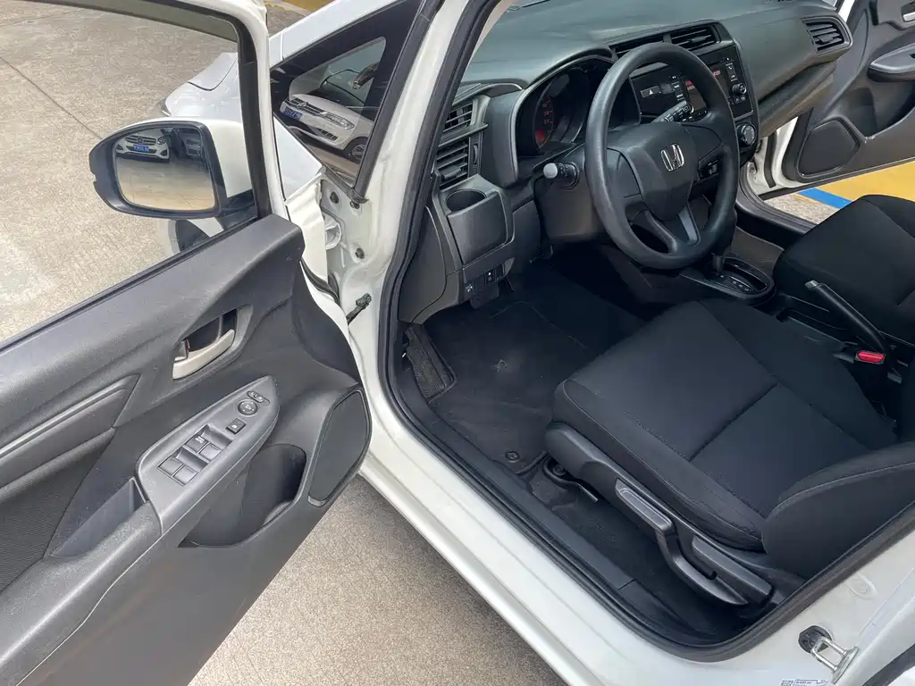 Fit 2018 1.5L CVT Comfort Edition купить на сайте DeffCars