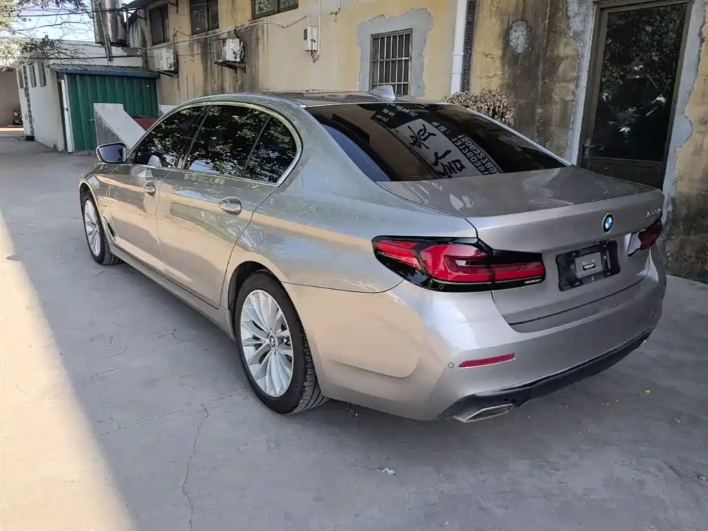 BMW 5 Series New Energy 2022 535Le Luxury Package купить на сайте DeffCars