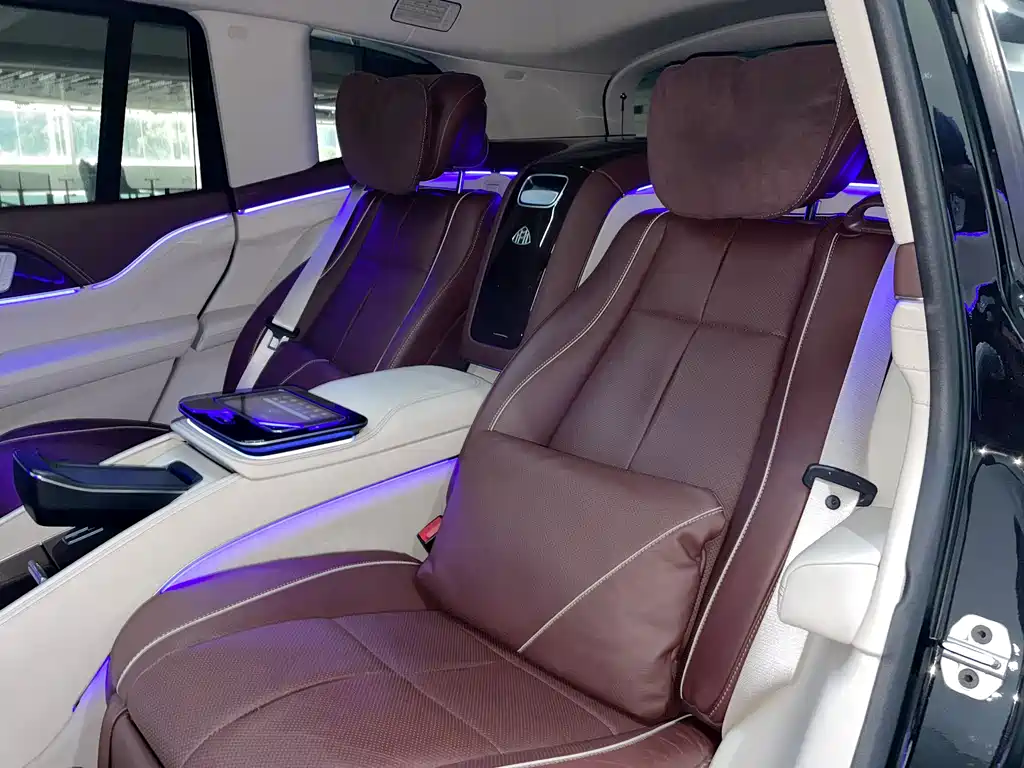 Maybach GLS 2021 GLS 600 4MATIC Gift Edition купить на сайте DeffCars