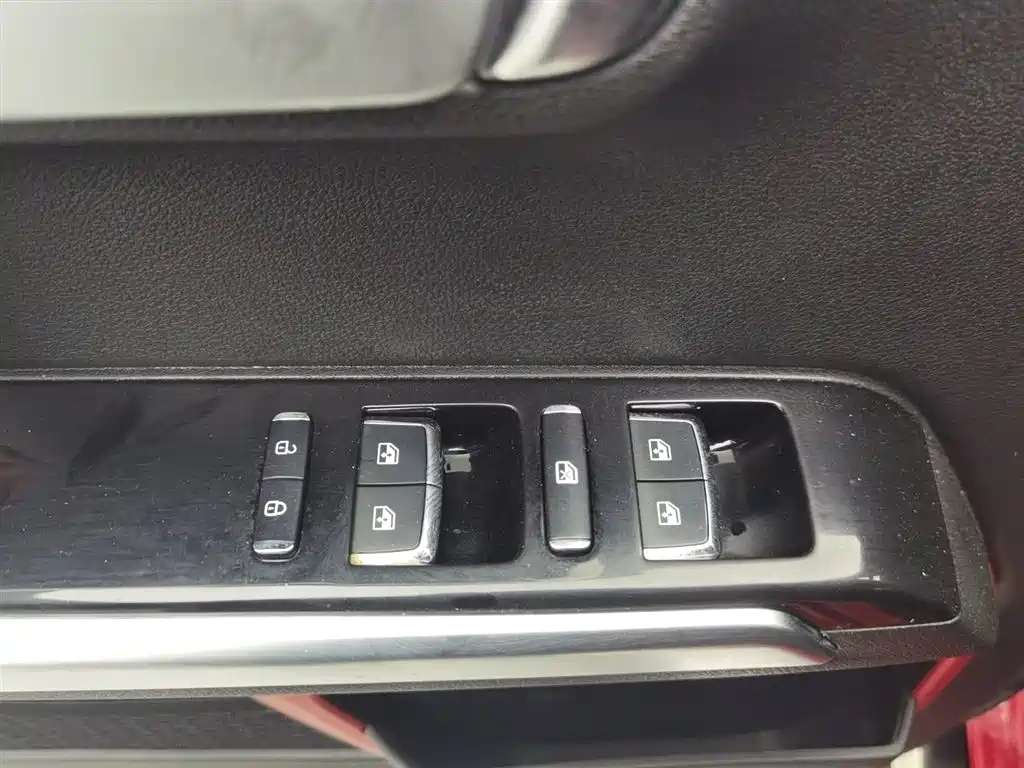 Beijing Off-Road BJ40 2019 PLUS 2.3T Manual 4WD Exclusive Edition National VI купить на сайте DeffCars