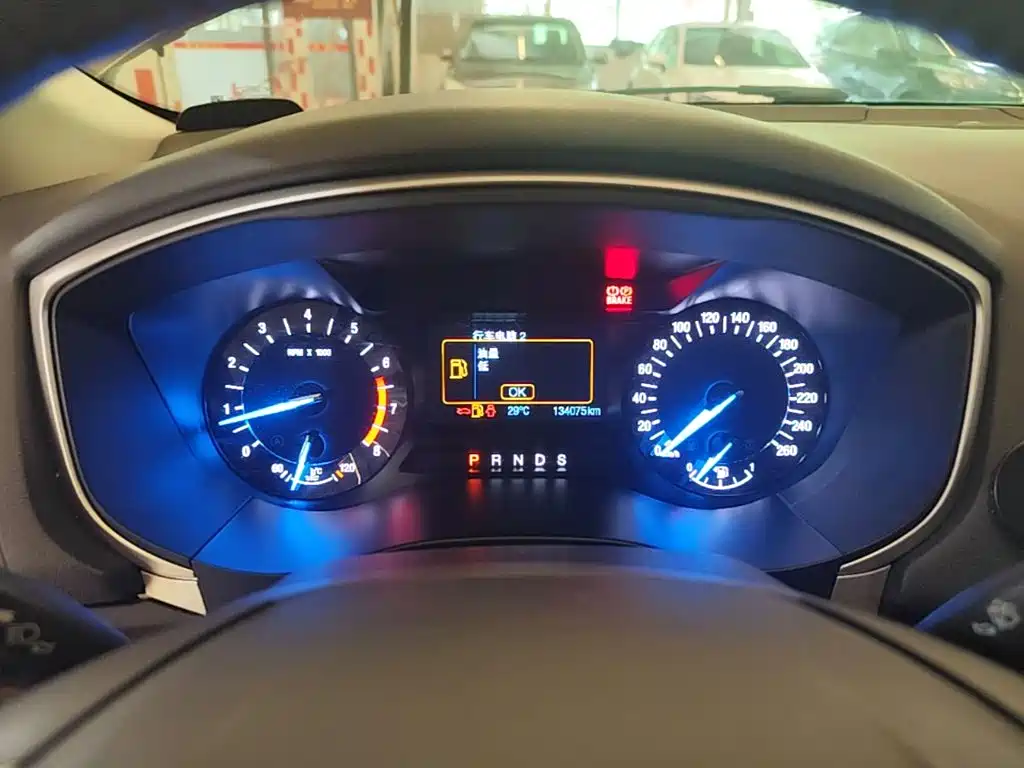 Mondeo 2013 1.5L GTDi180 Fashion Model купить на сайте DeffCars