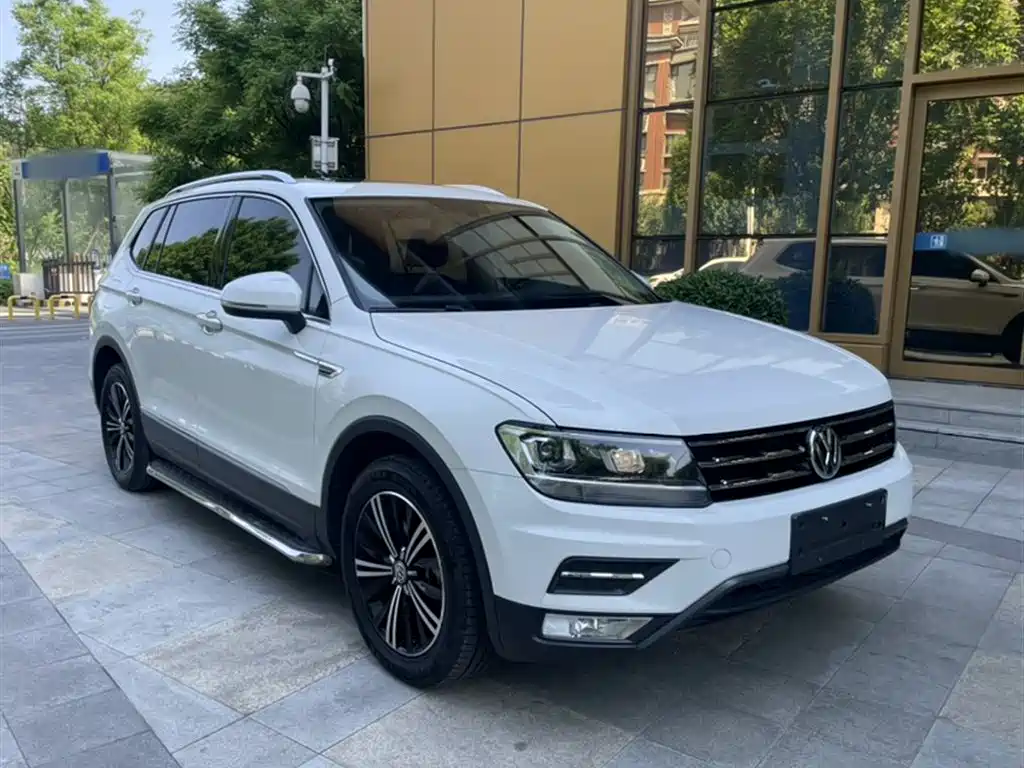 Tiguan L 2019 330TSI automatic two-wheel drive panoramic comfort version National VI купить на сайте DeffCars