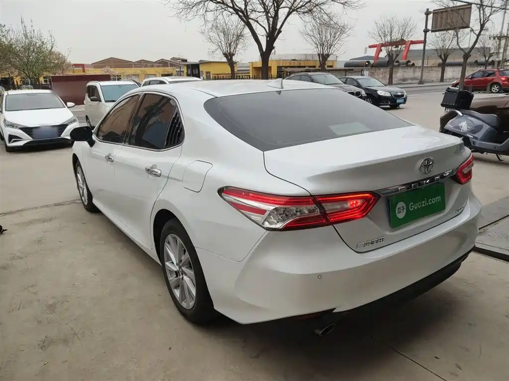 Camry 2021 2.0G Deluxe Edition купить на сайте DeffCars