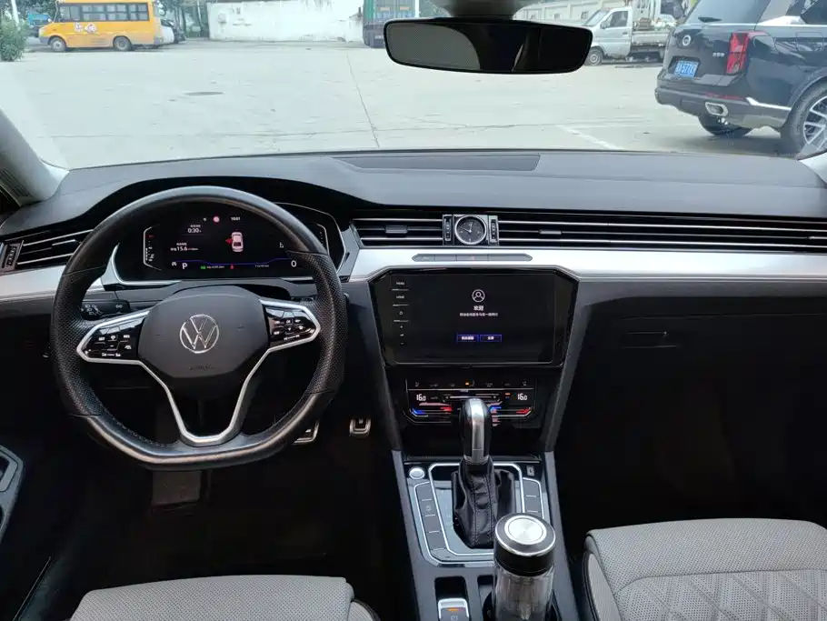 Magotan 2023 2 million commemorative edition 330TSI DSG luxury model купить на сайте DeffCars