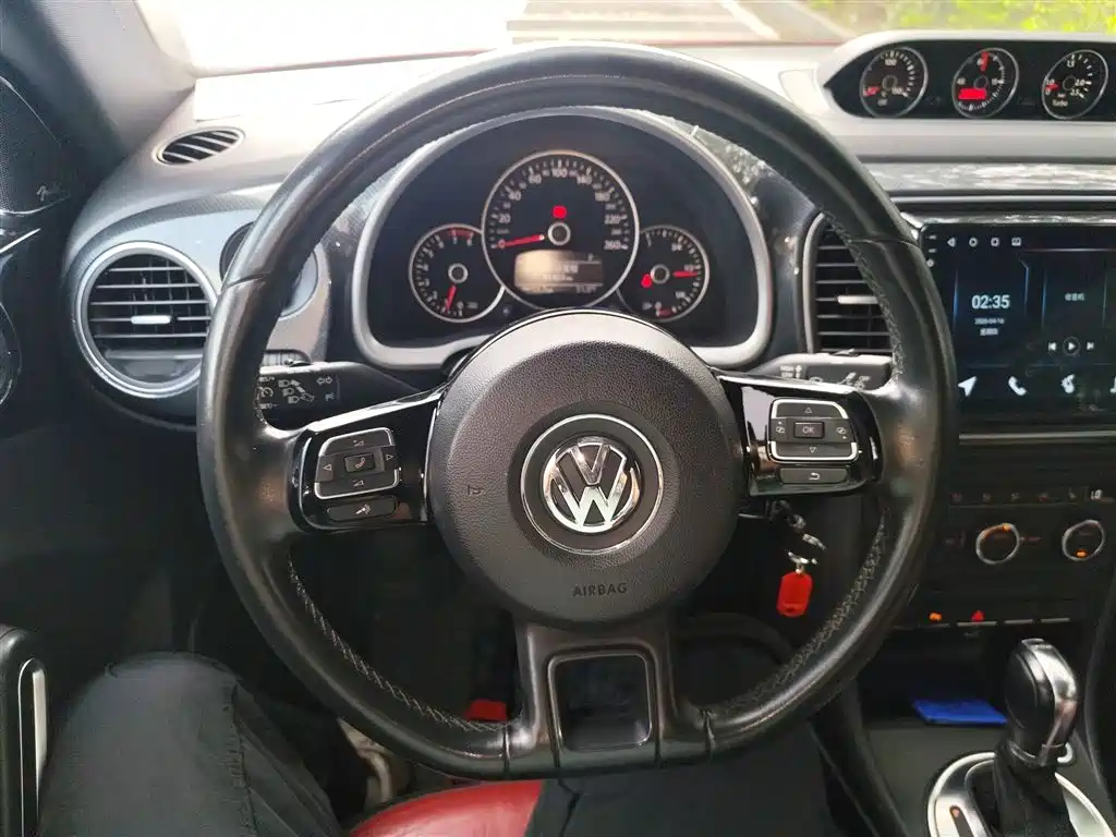 Beetle 2013 1.4TSI luxury model купить на сайте DeffCars