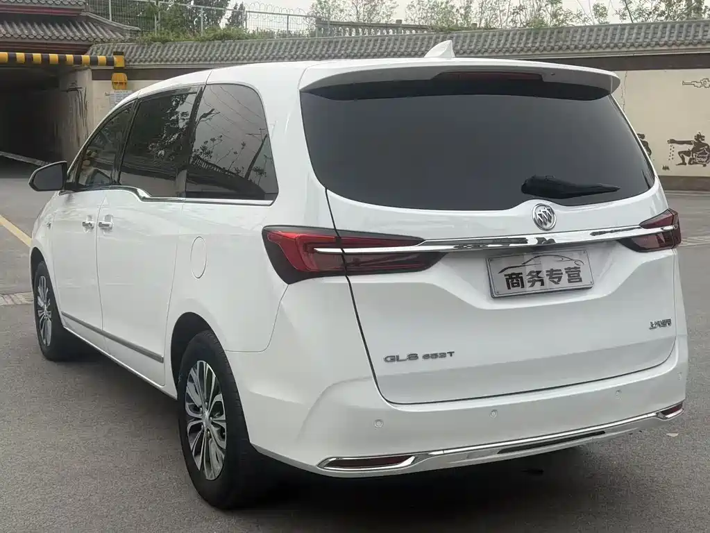 Buick GL8 2022 Land Business Class 652T Luxury купить на сайте DeffCars