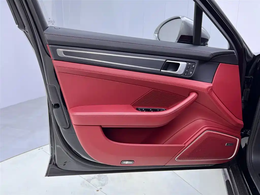 Panamera 2023 Panamera 2.9T Platinum Edition купить на сайте DeffCars