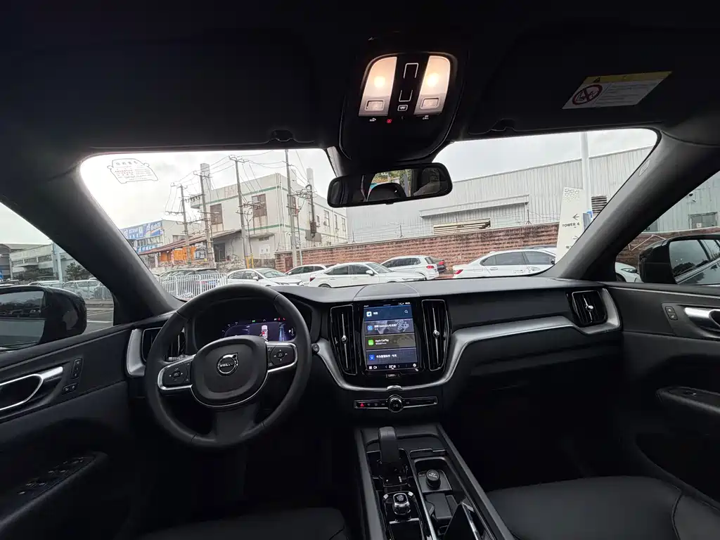 Volvo XC60 2022 B5 four-wheel drive Zhiyi Sports Edition купить на сайте DeffCars