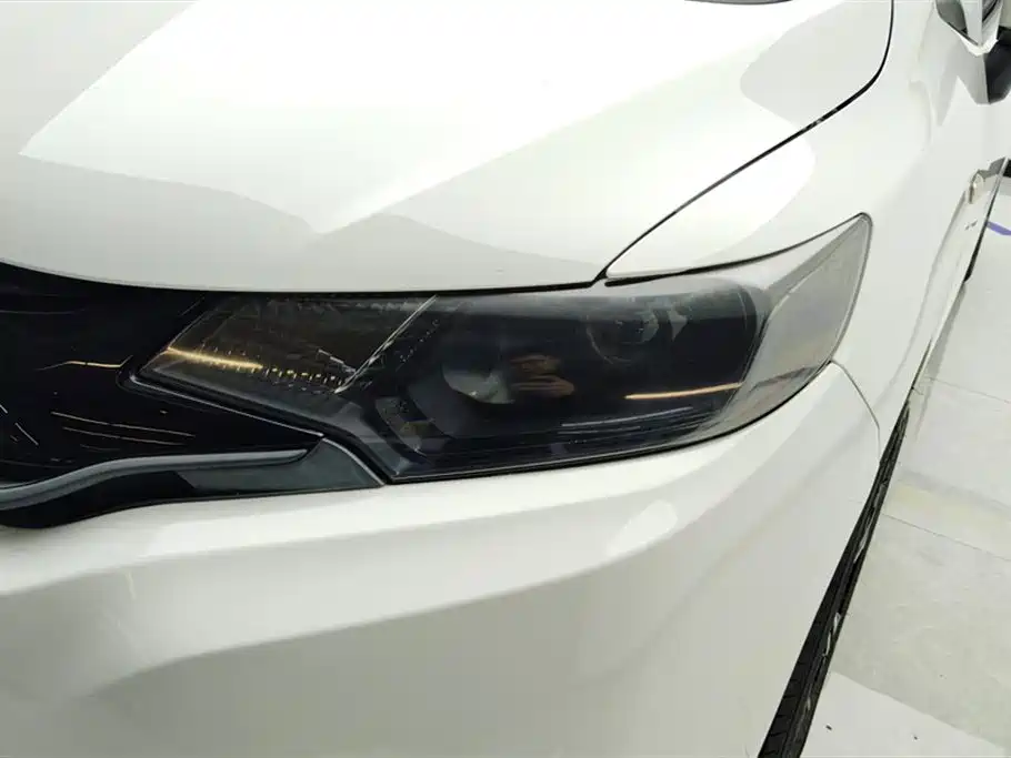 Fit 2016 1.5L LXS CVT Comfort Sunroof Edition купить на сайте DeffCars