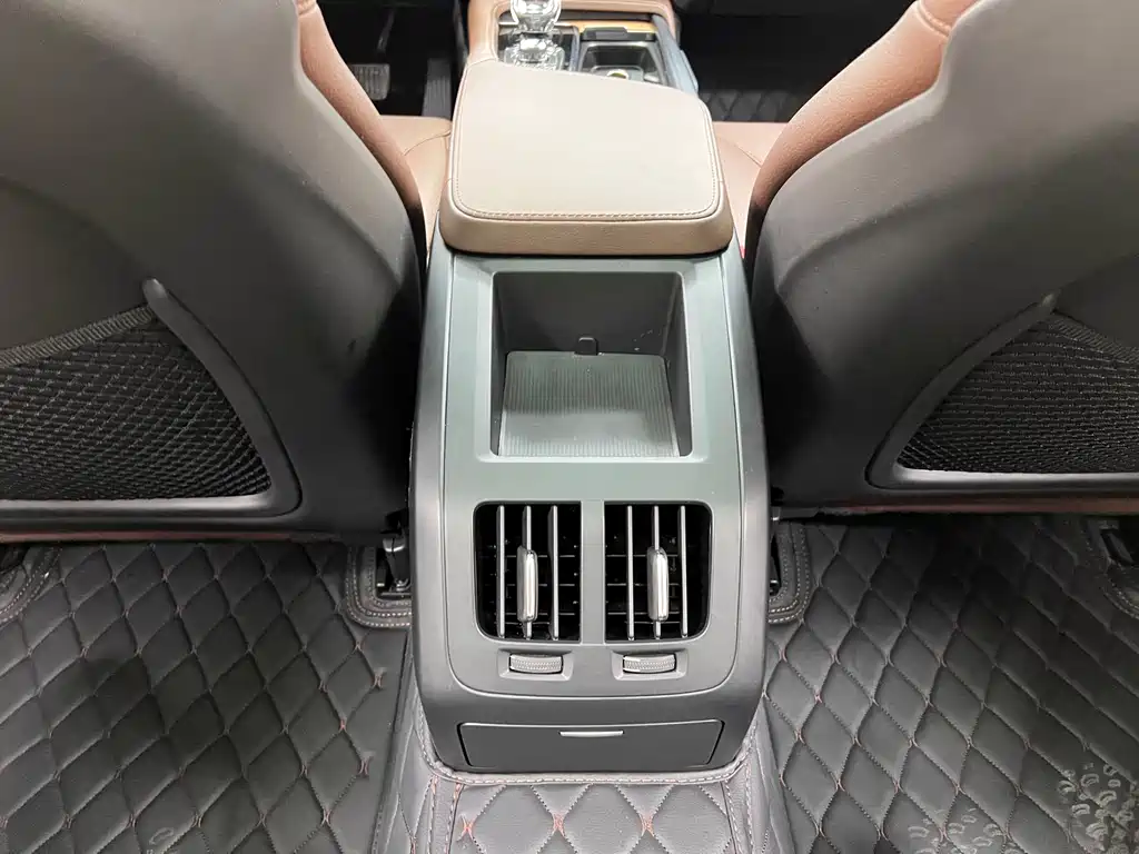 Volvo S90 2024 B5 Zhiyi Luxury Edition купить на сайте DeffCars