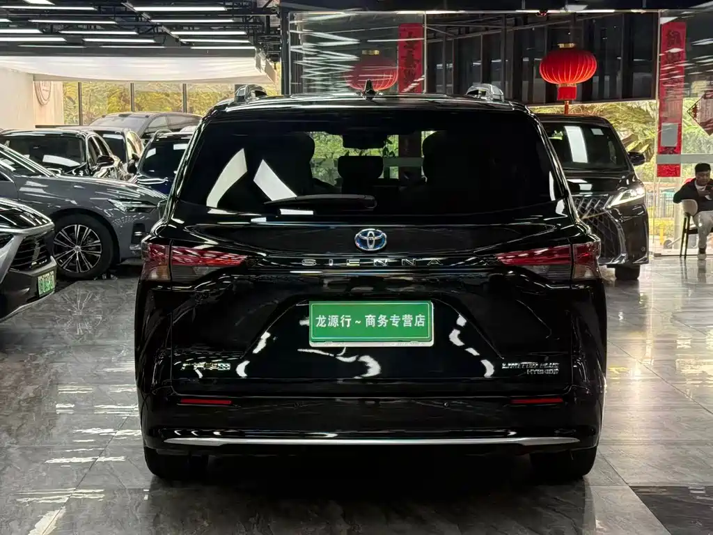 SIENNA 2021 2.5L Hybrid Extreme Edition купить на сайте DeffCars