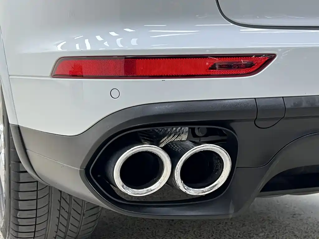 Cayenne 2016 Cayenne Platinum Edition 3.0T купить на сайте DeffCars