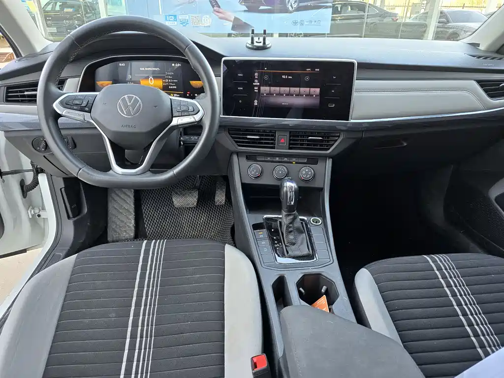 Bora 2024 200TSI DSG Changxing Edition купить на сайте DeffCars