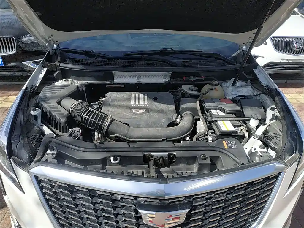 Cadillac XT5 2022 2.0T two-wheel drive luxury model купить на сайте DeffCars