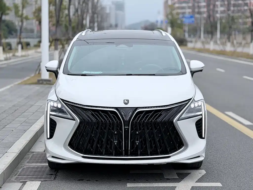 Fengxing Yacht 2022 1.5T DCT Wave Chasing Edition купить на сайте DeffCars