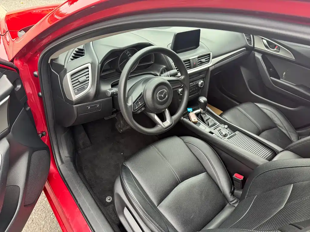 Mazda3 Angkesela 2017 sedan 1.5L automatic luxury model National V купить на сайте DeffCars