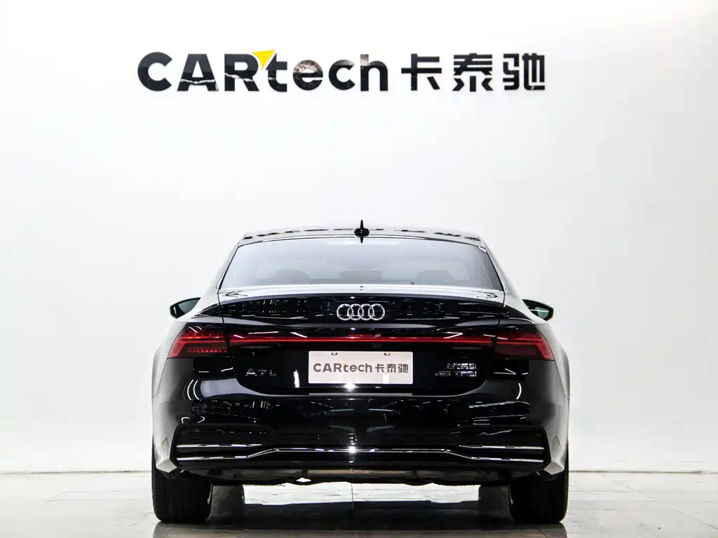 Audi A7L 2024 45TFSI S-line Dream Building Liquid Crystal Package купить на сайте DeffCars