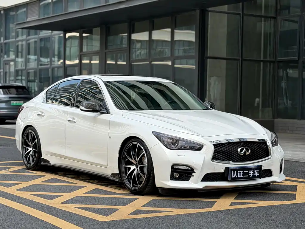 Infiniti Q50 2014 3.7L luxury sports version купить на сайте DeffCars