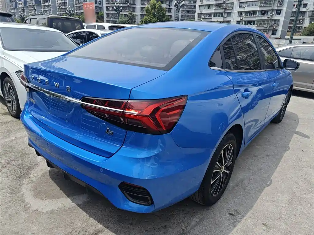 Roewe i5 2021 1.5L CVT Diamond Edition купить на сайте DeffCars
