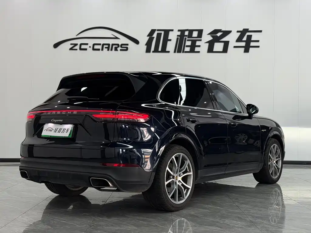 Cayenne New Energy 2020 Cayenne E-Hybrid 2.0T купить на сайте DeffCars
