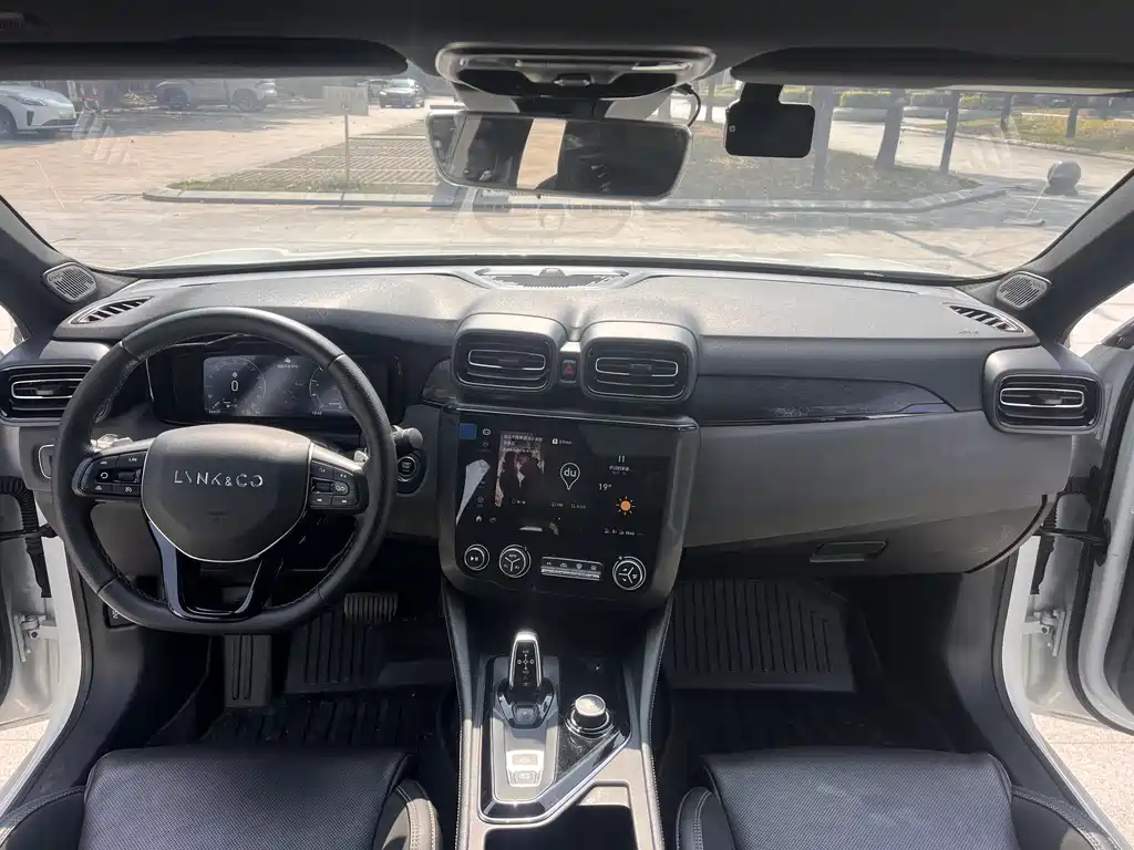 Lynk & Co 03 2021 2.0TD Automatic Champion Edition купить на сайте DeffCars