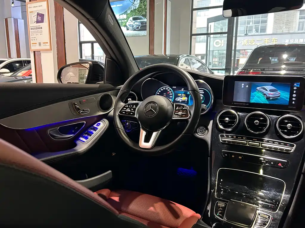 Mercedes-Benz GLC Coupe 2023 GLC 260 4MATIC Coupe SUV купить на сайте DeffCars