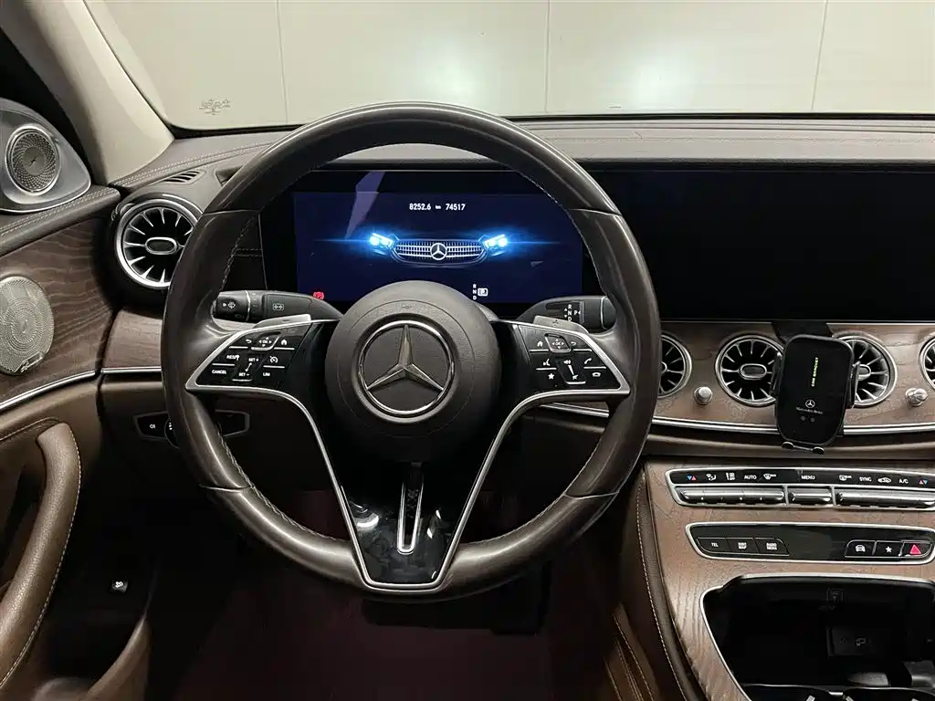 Mercedes-Benz E-Class 2023 E 300 L Luxury Model купить на сайте DeffCars