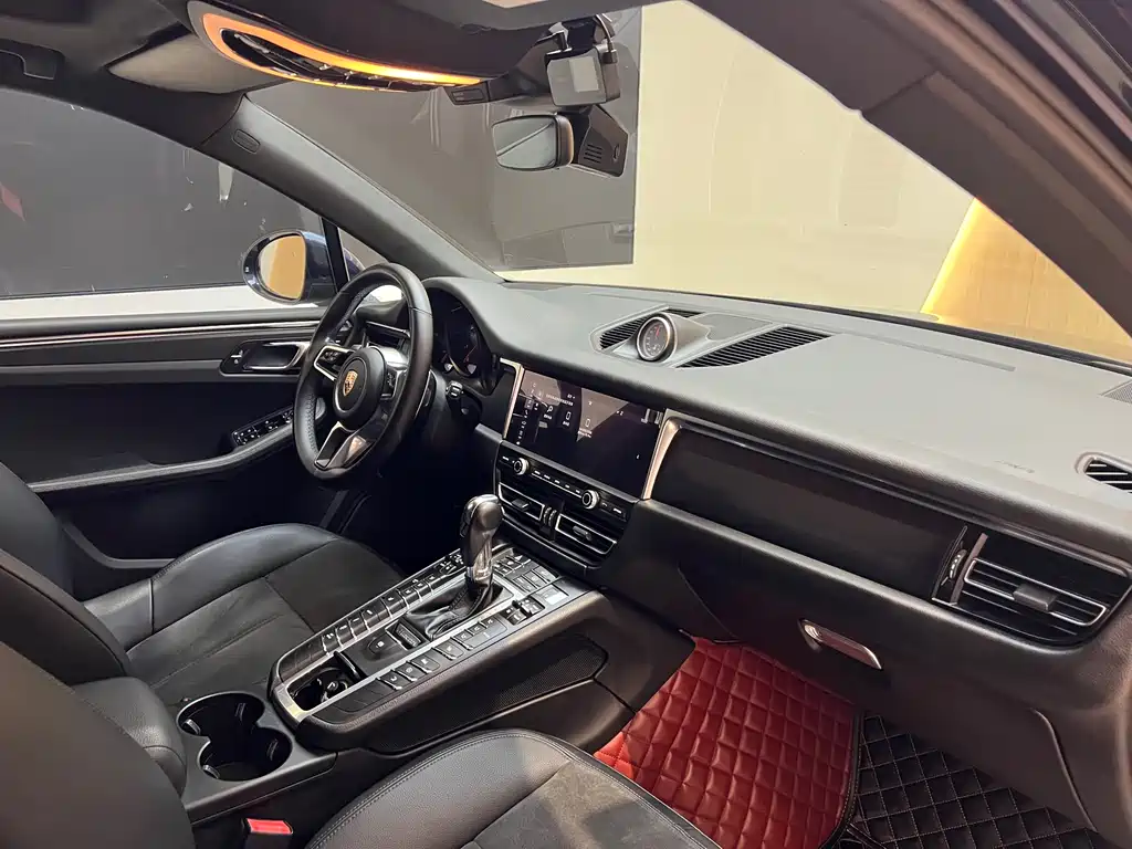 Macan 2018 Macan 2.0T купить на сайте DeffCars