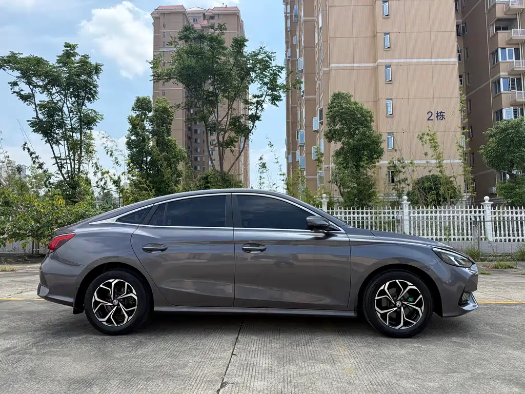 MG5 2021 180DVVT CVT Youth Deluxe Edition купить на сайте DeffCars