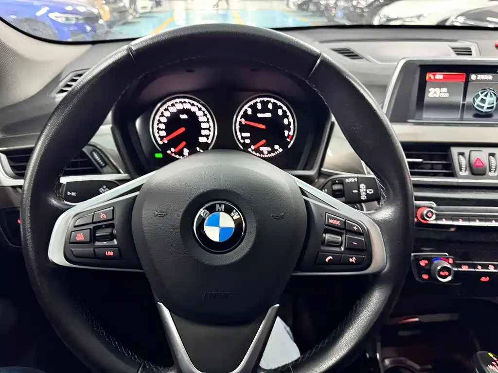 BMW X1 2019 sDrive18Li Exclusive Model купить на сайте DeffCars
