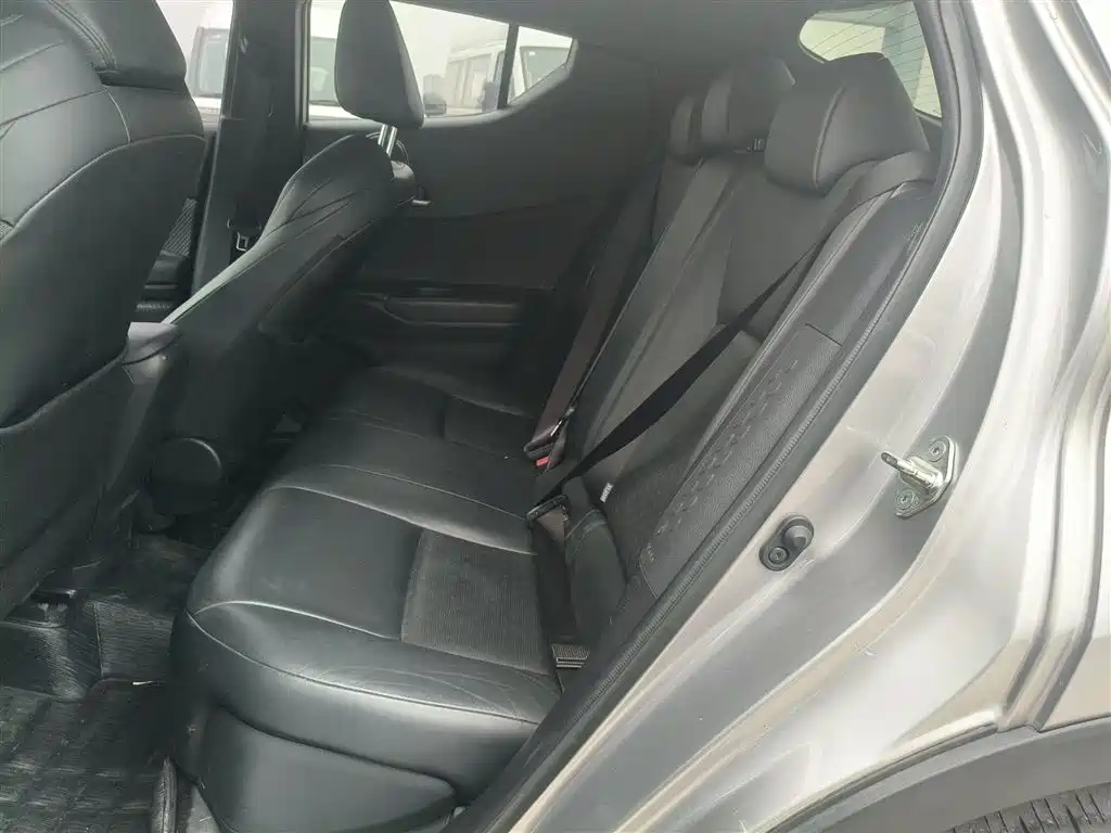 Yize IZOA 2018 2.0L Yichi Edition National VI купить на сайте DeffCars