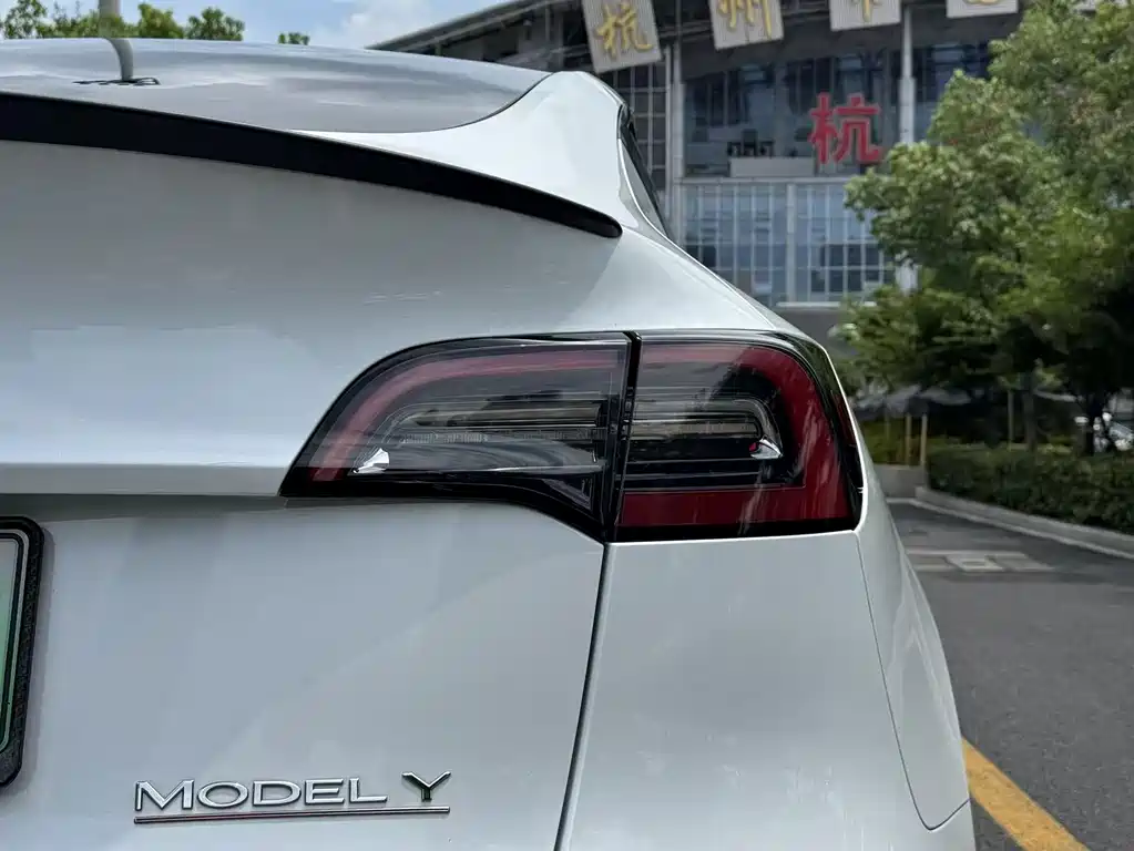 Model Y 2022 Performance high-performance all-wheel drive version купить на сайте DeffCars