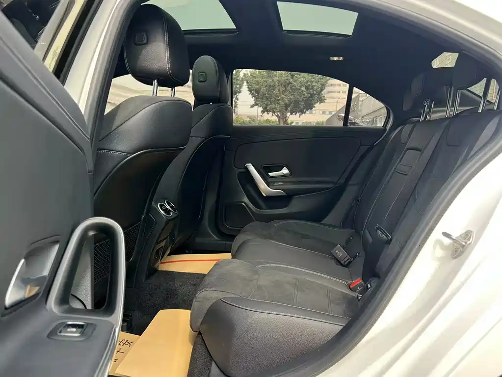Mercedes-Benz A-Class 2023 A 200 L Fashion Model купить на сайте DeffCars