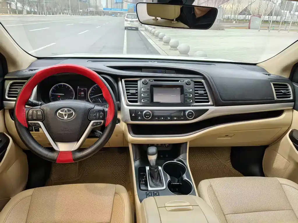 Highlander 2018 2.0T four-wheel drive luxury version 7 seats National V купить на сайте DeffCars