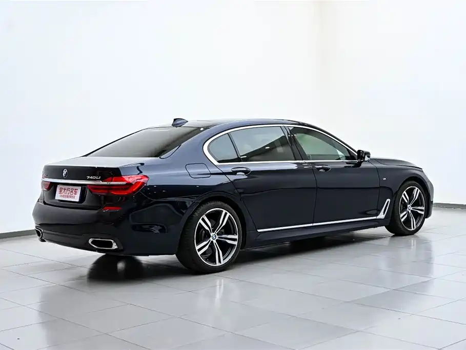 BMW 7 Series 2018 740Li xDrive Exclusive M Sports Package купить на сайте DeffCars