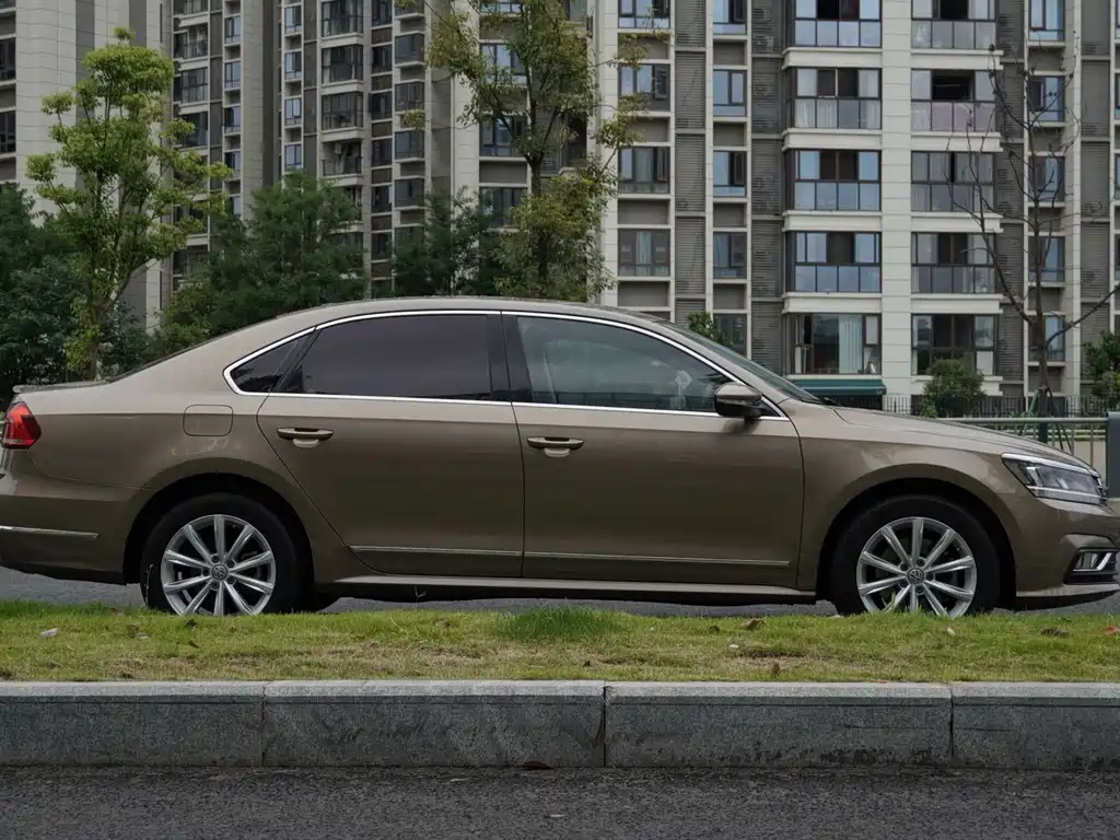 Passat 2017 280TSI DSG Premium Edition купить на сайте DeffCars