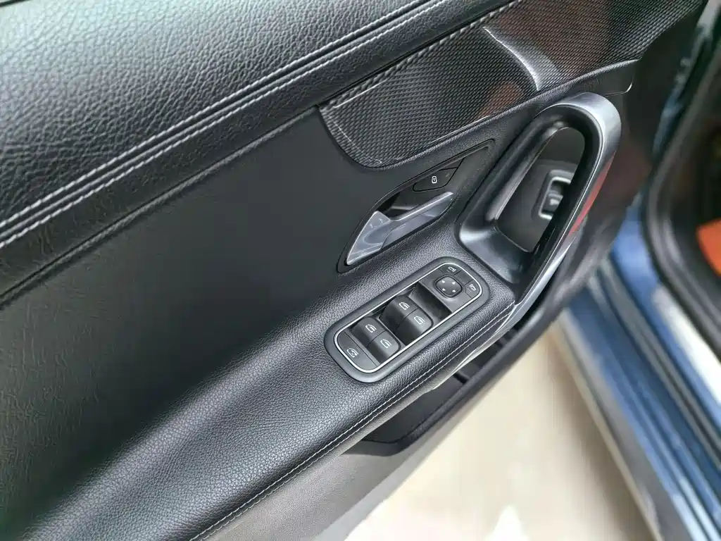 Mercedes-Benz A-Class 2019 A 180 L Sports Sedan купить на сайте DeffCars