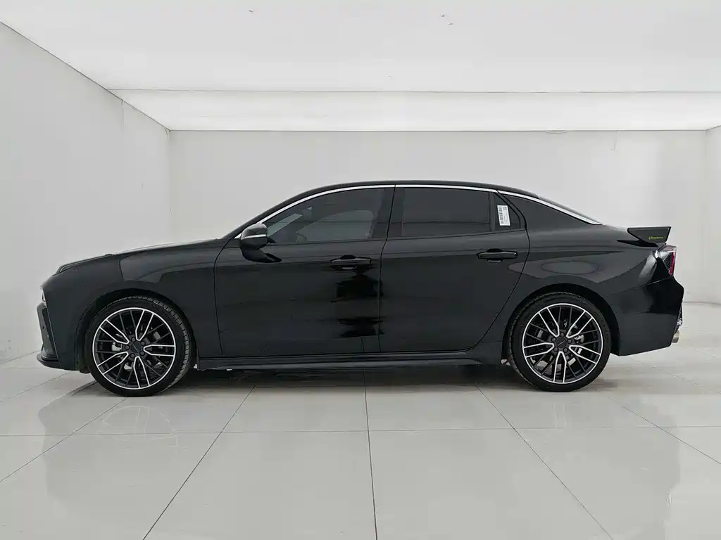 Lynk & Co 03 2025 2.0TD DCT Champion Edition Pro купить на сайте DeffCars